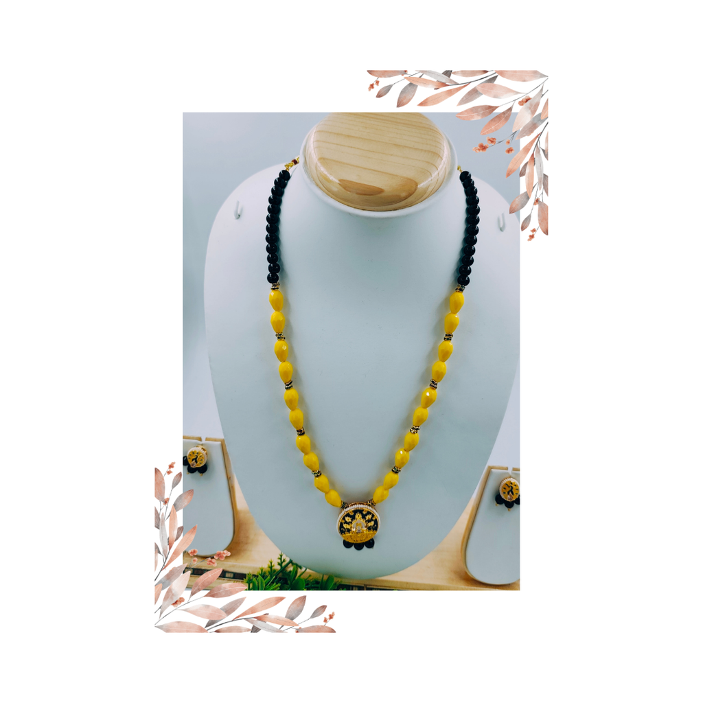 Elegant Glass Beads Necklace Set
