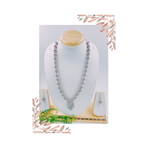 Elegant Drop shape Glass Beads Necklace Set