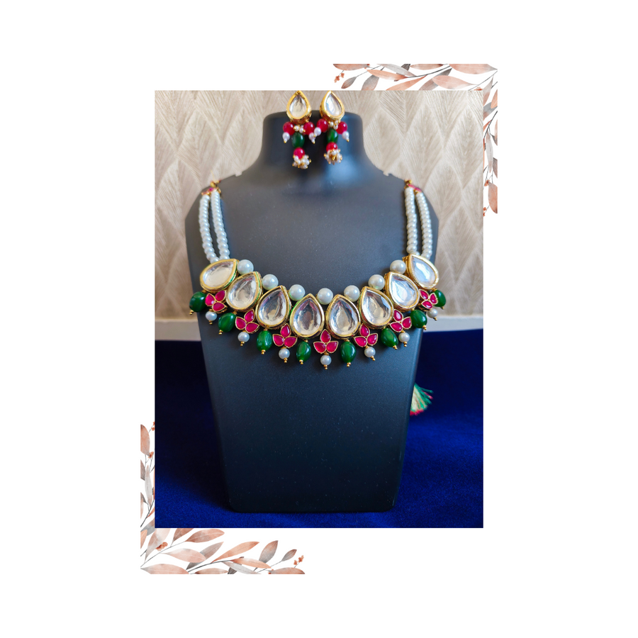 Elegant Kundan Necklace Set