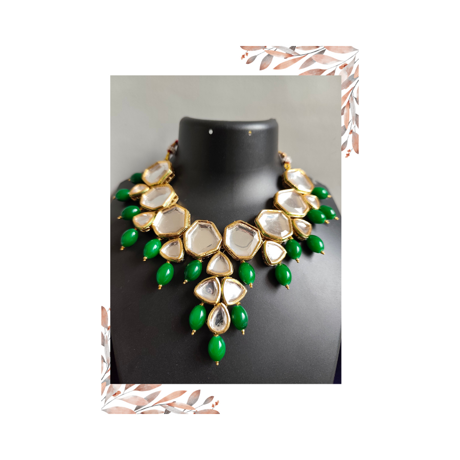 Elegant Kundan Necklace Set