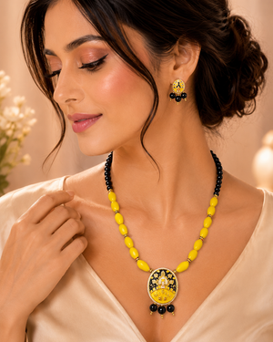 Elegant Glass Beads Necklace Set